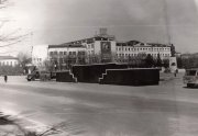 Предпраздничная площадь им. В.И. Ленина в начале 1970-х