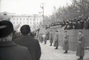 Ноябрьская демонстрация 1960 года. У Дома Советов