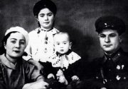 Канкошев с семьей