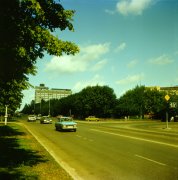 Авто на Ленинском проспекте