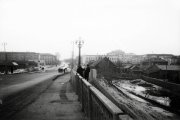 Вид с моста на запад